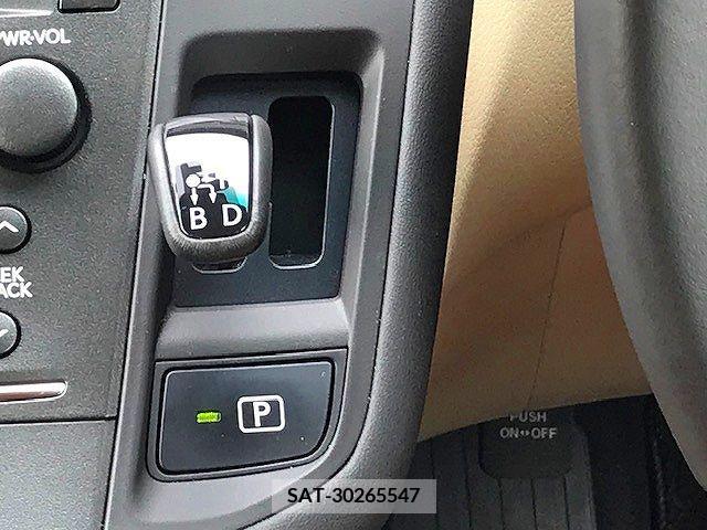 Lexus HS 2011-11 299785-19