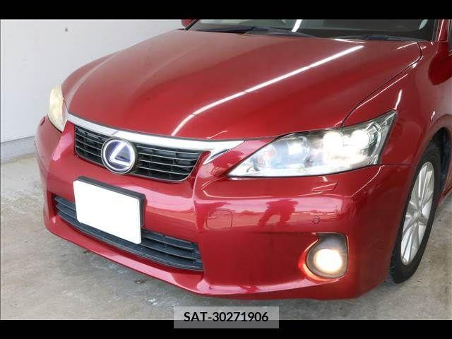 Lexus CT 2011-12 322667-12
