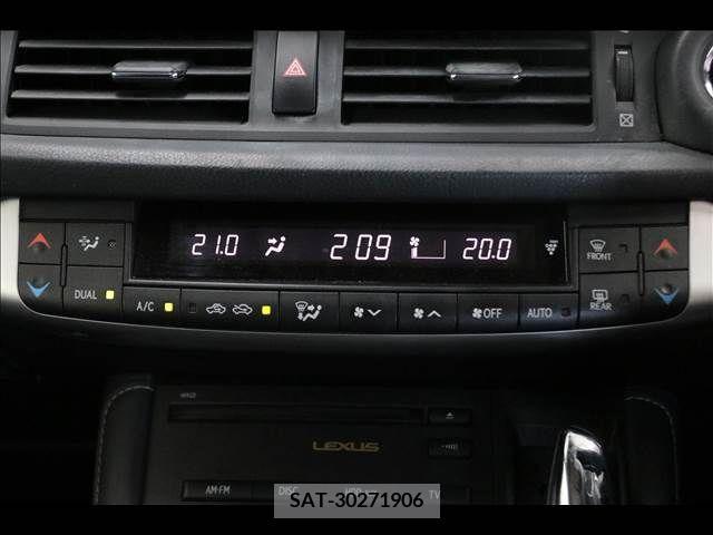 Lexus CT 2011-12 322667-6