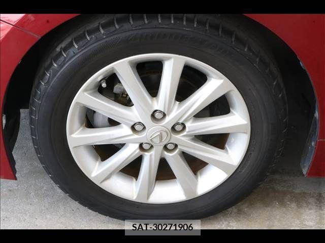 Lexus CT 2011-12 322667-13