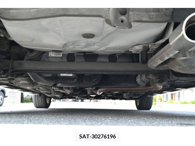 Toyota RACTIS 2011-08 282646-6