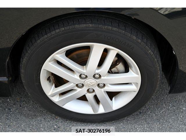 Toyota RACTIS 2011-08 282646-7