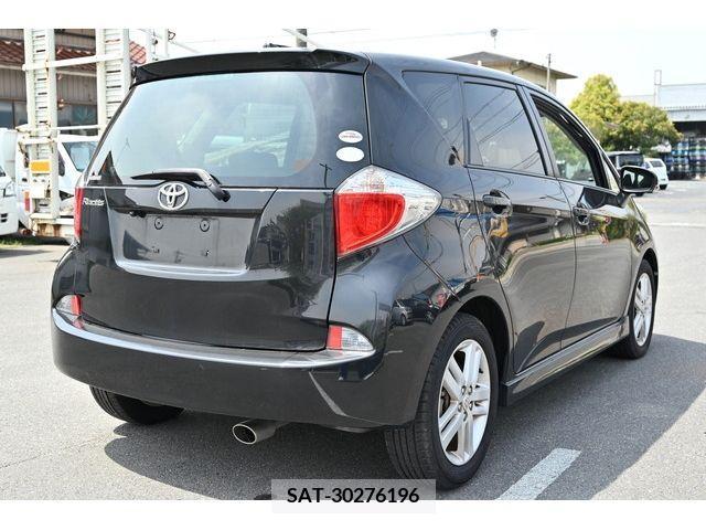 Toyota RACTIS 2011-08 282646-4