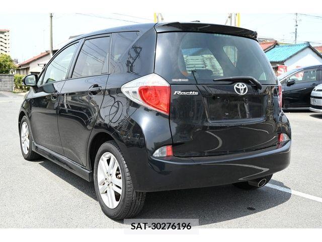 Toyota RACTIS 2011-08 282646-2