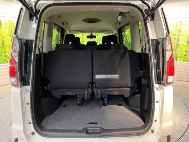 Nissan SERENA 2018-10 192666-11