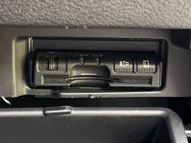 Nissan SERENA 2018-10 192666-7