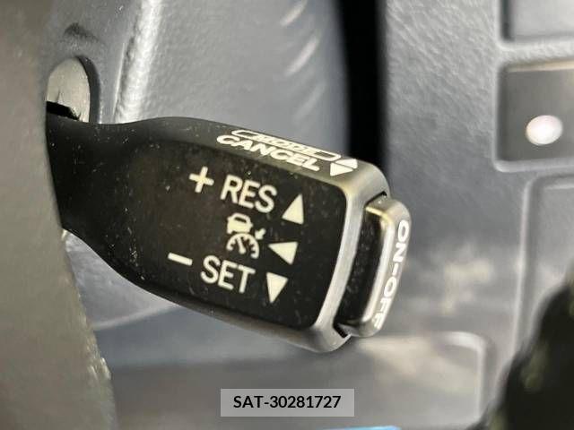 Toyota ALPHARD 2016-10 332611-4