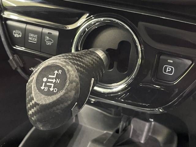 Toyota PRIUS PHV 2019-02 191568-19
