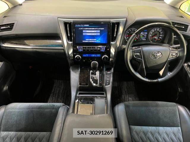 Toyota ALPHARD 2015-08 211503-1