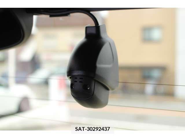 Honda N BOX CUSTOM 2022-03 279144-6