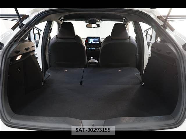 Toyota C-HR 2017-02 253914-18