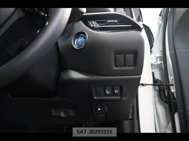 Toyota C-HR 2017-02 253914-13