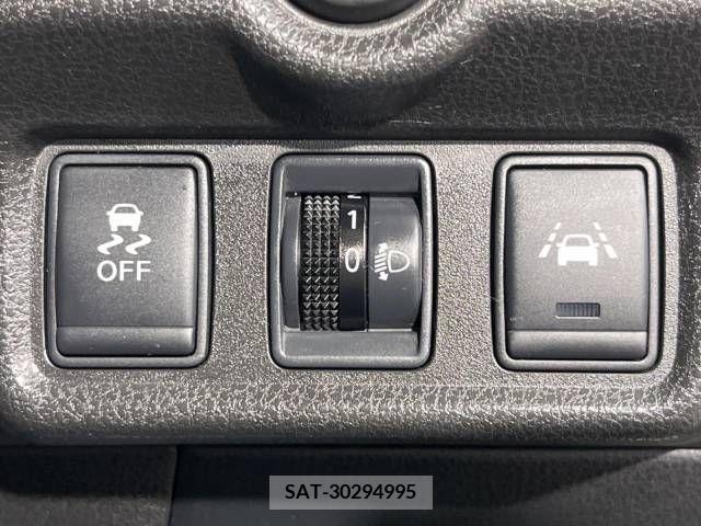 Nissan NOTE 2015-02 280069-4