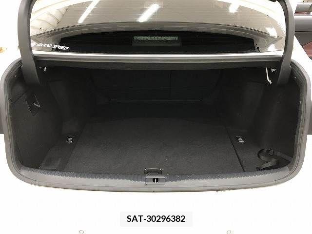 Lexus IS 2017-04 237878-10