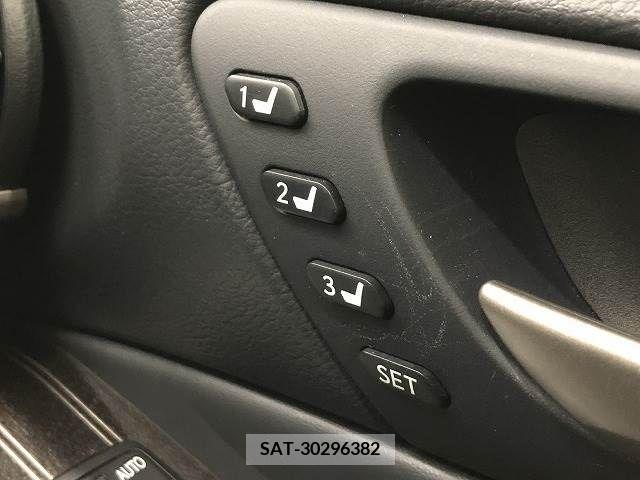 Lexus IS 2017-04 237878-7