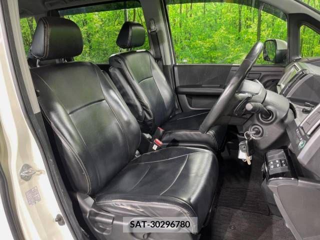 Honda e 2010-04 394306-8