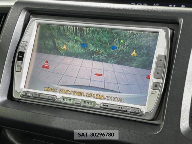 Honda e 2010-04 394306-5