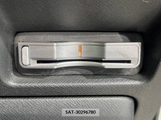 Honda e 2010-04 394306-4
