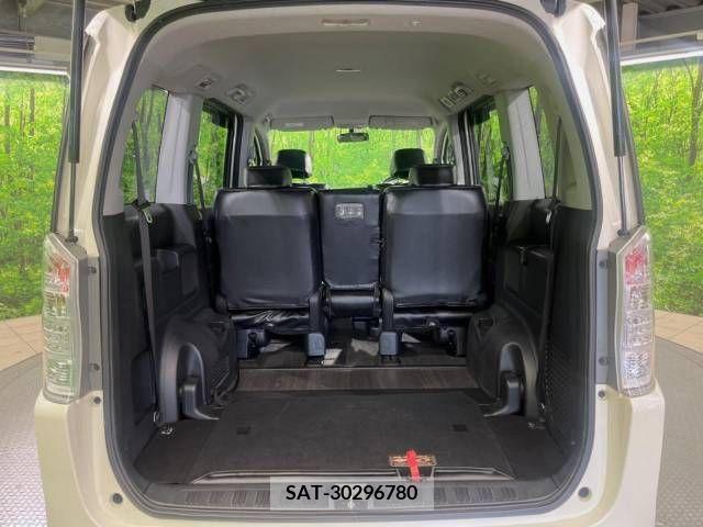 Honda e 2010-04 394306-11