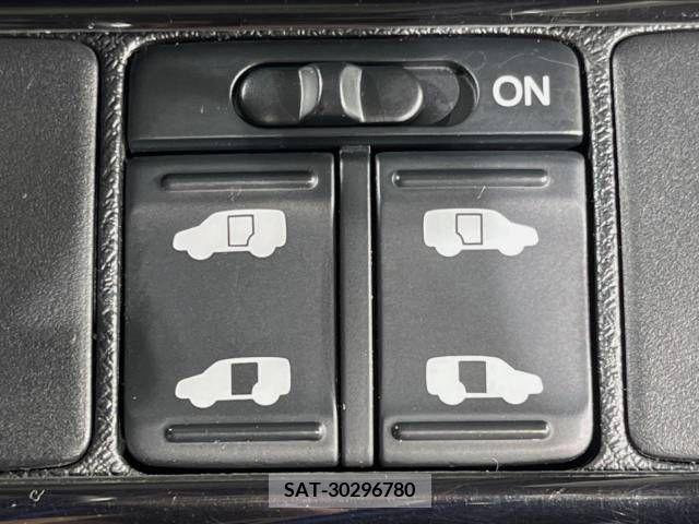 Honda e 2010-04 394306-2
