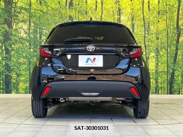 Toyota YARIS 2021-07 371427-16