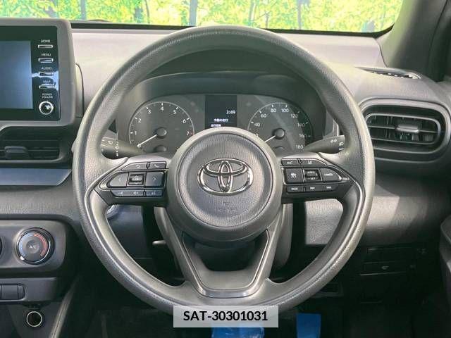Toyota YARIS 2021-07 371427-12