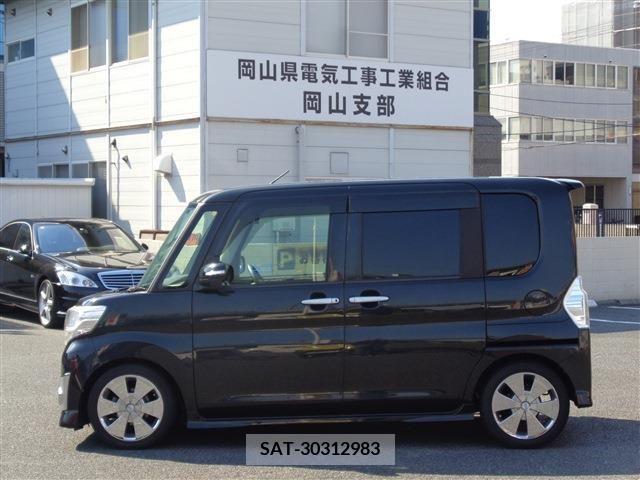 Daihatsu TANTO CUSTOM 2014-09 369536-9