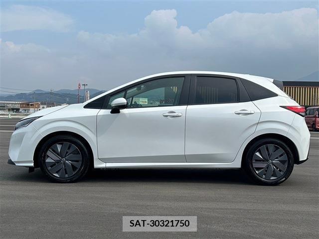Nissan NOTE 2022-05 212983-4