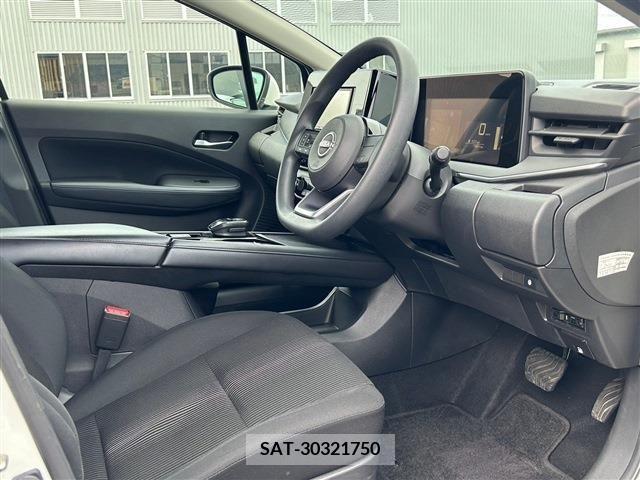 Nissan NOTE 2022-05 212983-8