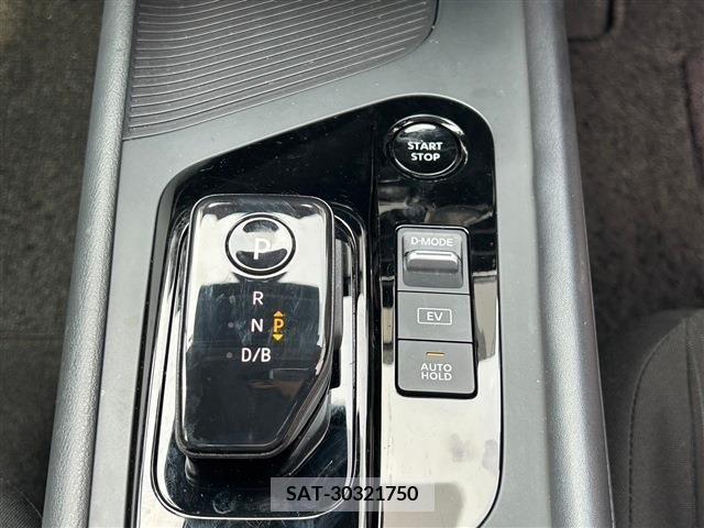 Nissan NOTE 2022-05 212983-14