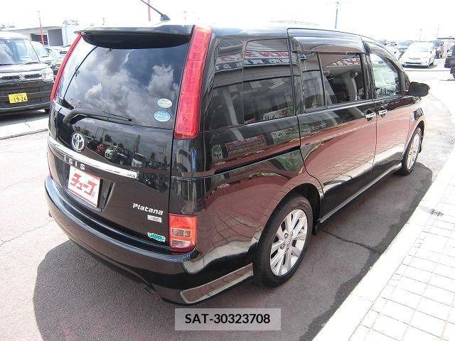 Toyota ISIS 2009-11 245261-8