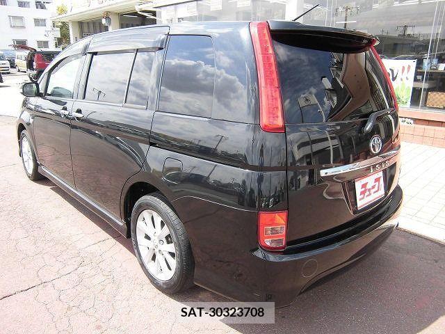 Toyota ISIS 2009-11 245261-2