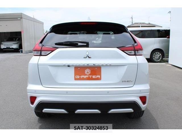 Mitsubishi ECLIPSE CROSS 2022-07 303892-8