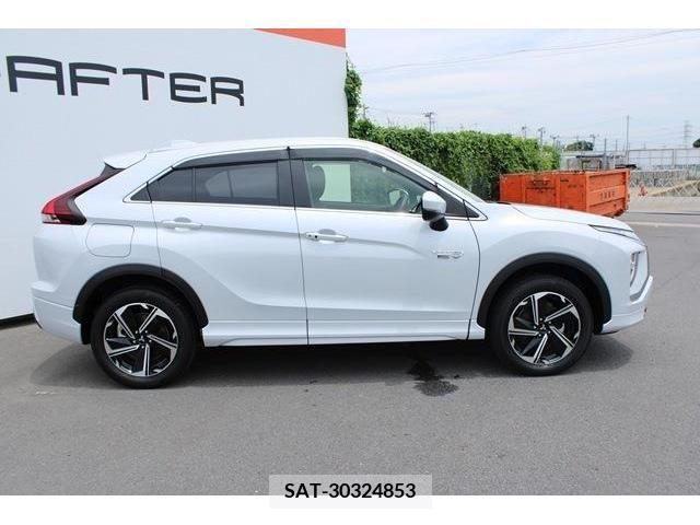 Mitsubishi ECLIPSE CROSS 2022-07 303892-7
