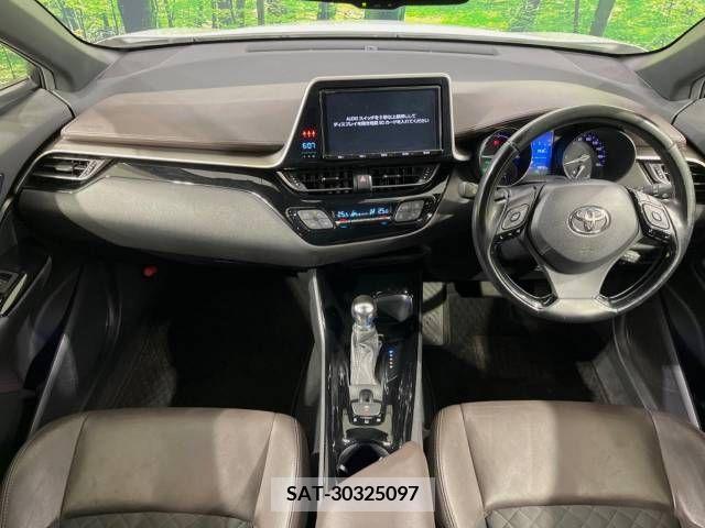 Toyota C-HR 2017-05 294939-1