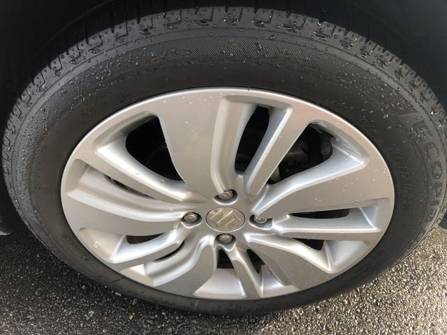 Suzuki SWIFT 2017-03 186875-12
