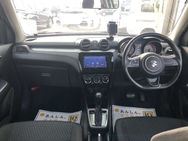 Suzuki SWIFT 2017-03 186875-2