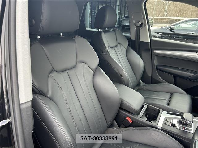 Audi Q5 2019-10 317972-17