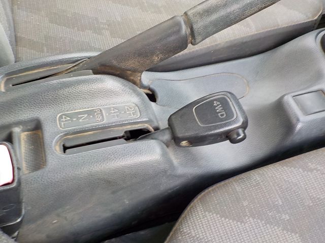 Suzuki CARRY TRUCK 2007-08 18438-23