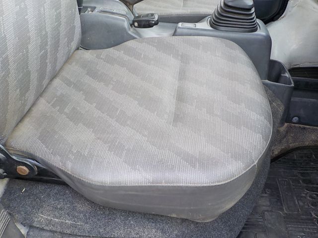 Suzuki CARRY TRUCK 2007-08 18438-10