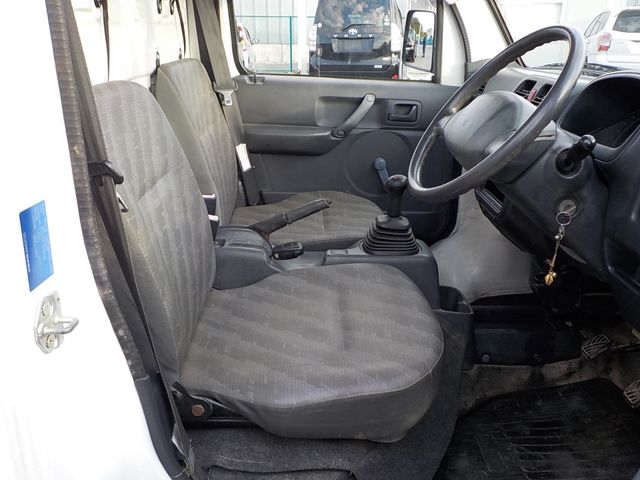 Suzuki CARRY TRUCK 2007-08 18438-9