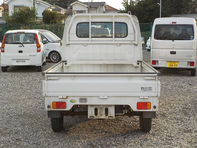 Suzuki CARRY TRUCK 2007-08 18438-6