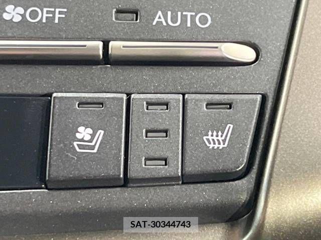 Lexus NX 2018-06 213005-5