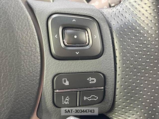 Lexus NX 2018-06 213005-4