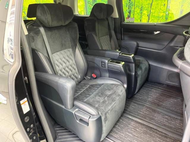 Toyota VELLFIRE 2017-02 13747-9