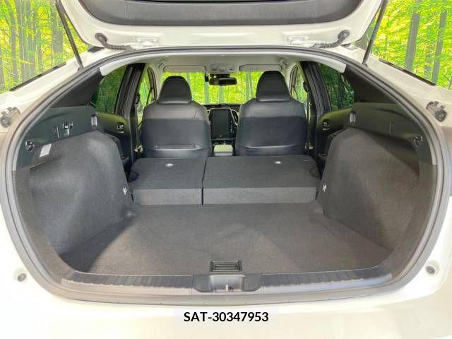 Toyota PRIUS 2019-09 239833-10