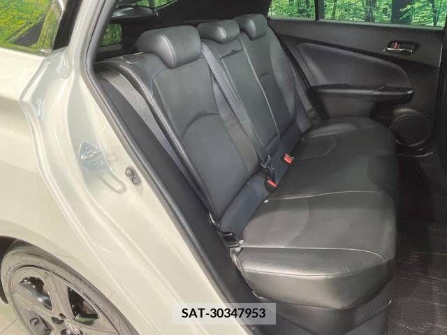 Toyota PRIUS 2019-09 239833-9