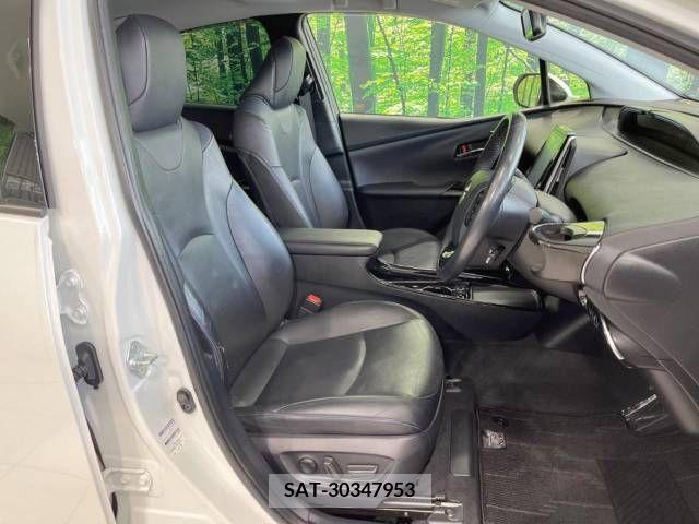 Toyota PRIUS 2019-09 239833-8