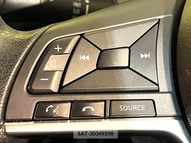 Nissan NOTE 2018-04 341831-5