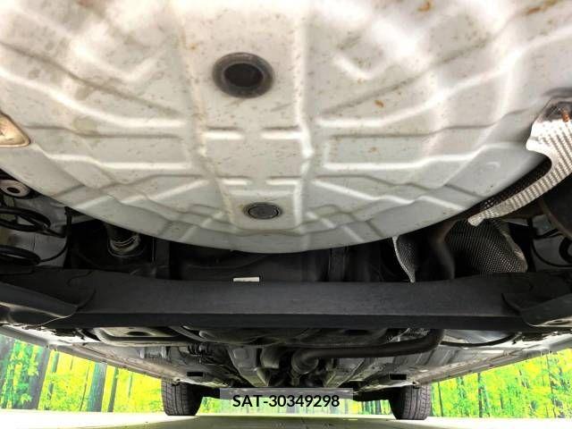 Nissan NOTE 2018-04 341831-19